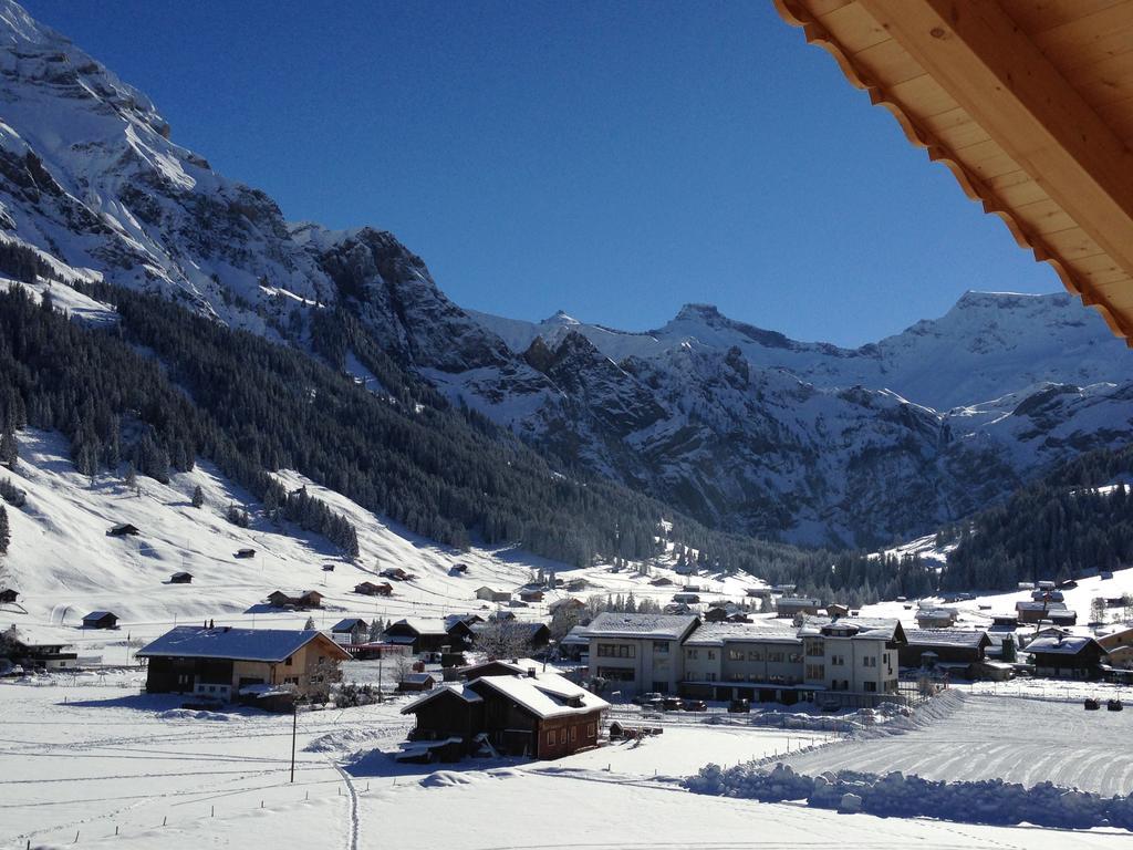 Chalet Butterfly Adelboden Værelse billede